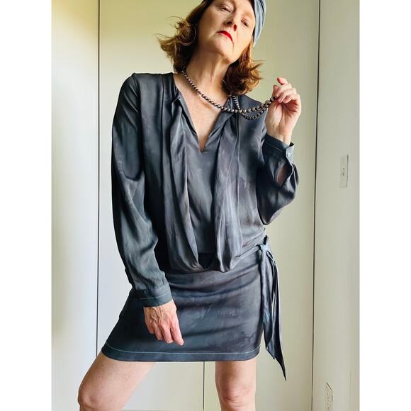 Diane Von Furstenberg Silk Y2K Does 40s Dress Mini Grey Tie Dye Print - Picture 10 of 10